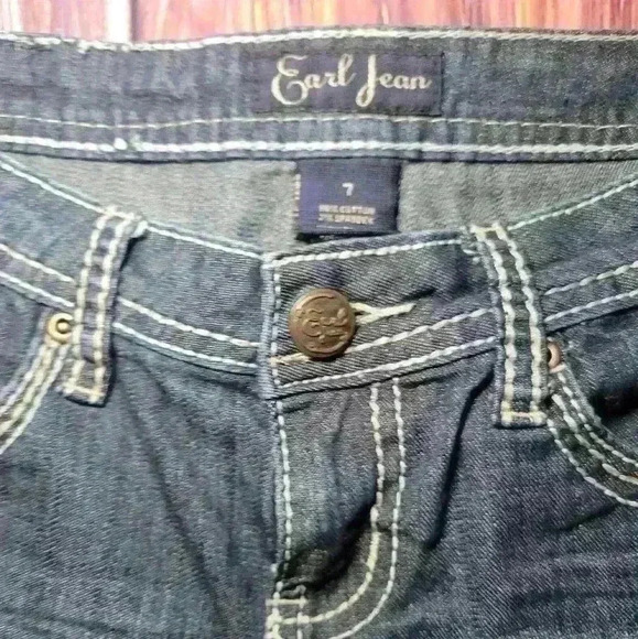 Earl Jean sz 7 Shorts - Picture 3 of 3